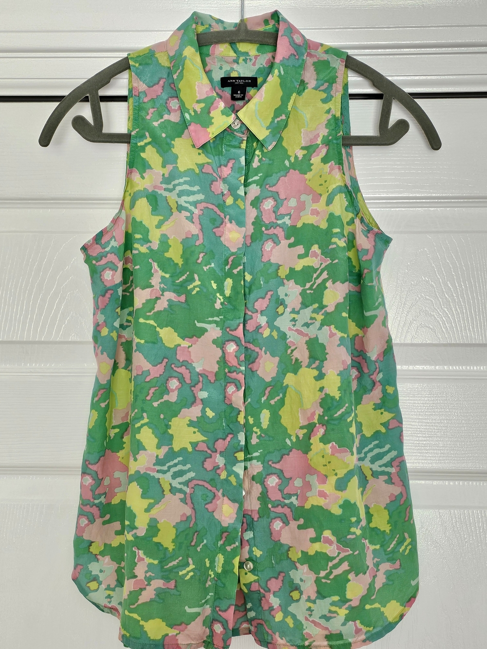 AT Cotton Silk Blend Watercolor Button-Down Shirt